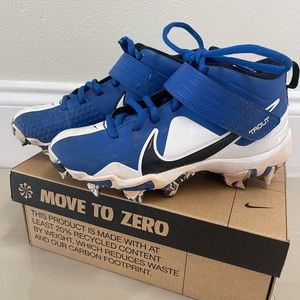 Nike cleats size 13c gently used good condition